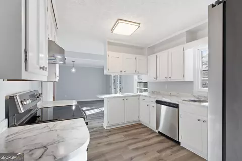 Kitchen - 397 Highview Rd, Toccoa, GA 30577 photo 4 of 4