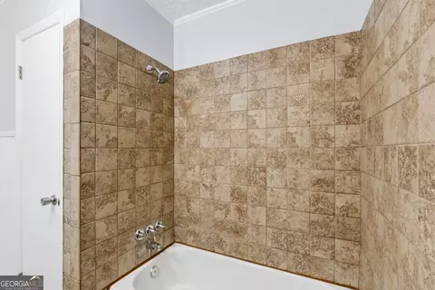 Bath - 397 Highview Rd, Toccoa, GA 30577 photo 3 of 3