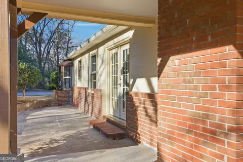 Exterior - 397 Highview Rd, Toccoa, GA 30577 photo 3 of 10