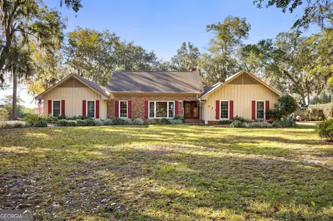 821 Devon Dr, Saint Marys, GA 31558