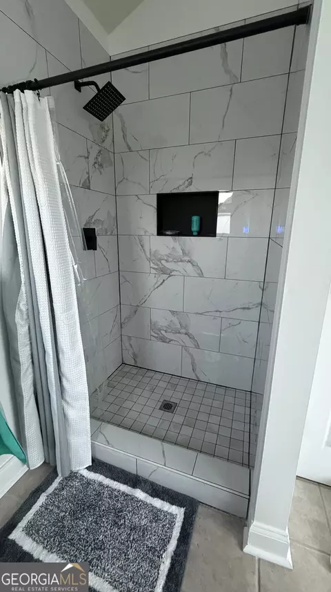Bath - 340 Noel Way, Hampton, GA 30228 photo 1 of 4