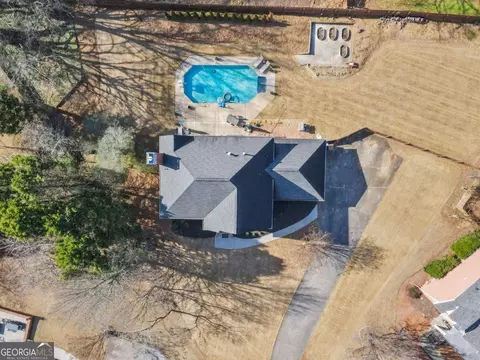 4 Bristol Ct, Cartersville, GA 30120