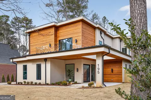 195 Pebble Trl, Alpharetta, GA 30009