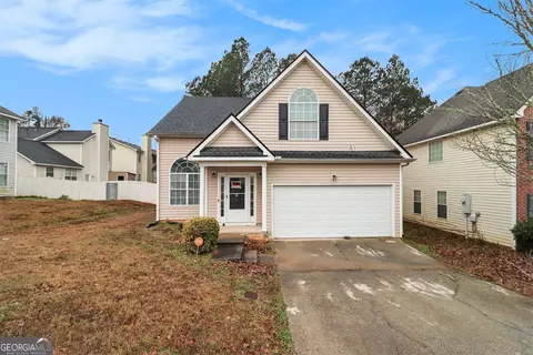 5863 Three Lakes Dr, College Park, GA 30349