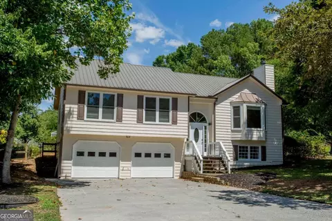 13 Dawn Dr SE, Cartersville, GA 30121