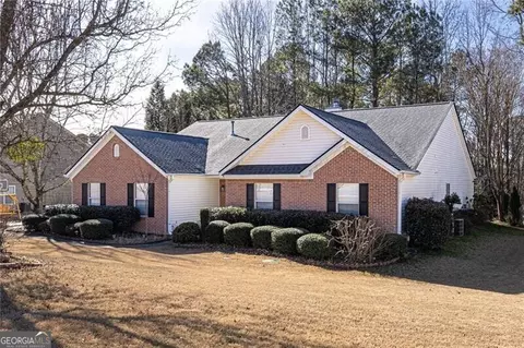 2730 Angel Oak Cir, Dacula, GA 30019