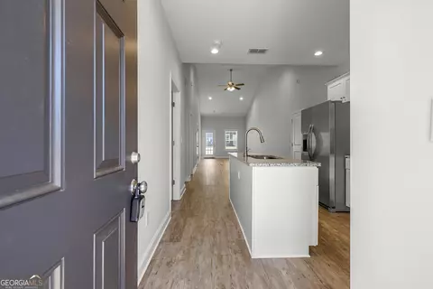 Entry Way - 110 Lenox Cir, Lagrange, GA 30241 photo 1 of 5