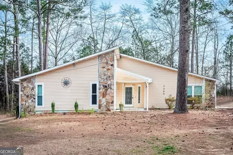 7300 Buck Creek Dr, Fairburn, GA 30213