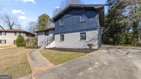 4088 Vale Ct, Decatur, GA 30035