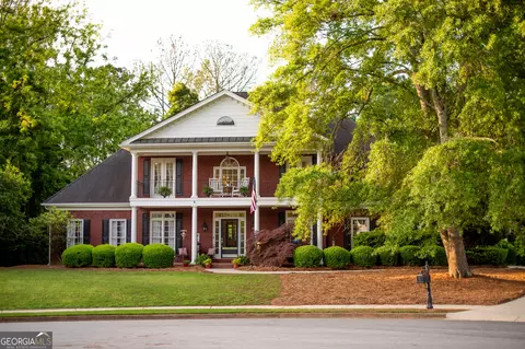 1060 Fox Hollow Ct, Statham, GA 30666