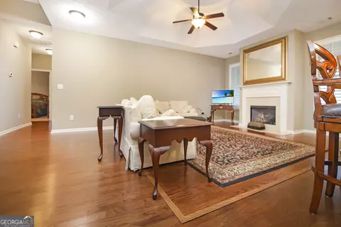 Living - 204 Dixie Creek Dr, Lagrange, GA 30240 photo 3 of 5