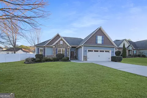 204 Dixie Creek Dr, Lagrange, GA 30240