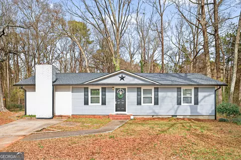 11 Johnston Rd, Griffin, GA 30224