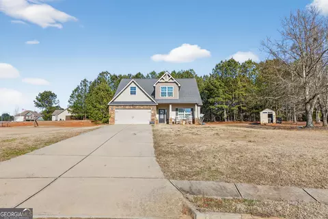 Exterior - 204 Millie Ct, Jackson, GA 30233 photo 3 of 4