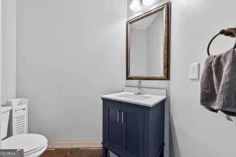 Bath - 204 Millie Ct, Jackson, GA 30233 photo 2 of 2