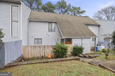 273 Country Club Dr, Jonesboro, GA 30238