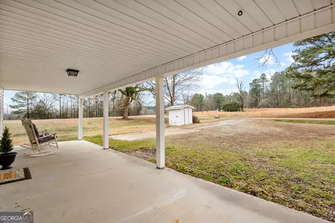 Exterior - 1330 Dunn Rd, Molena, GA 30258 photo 2 of 9