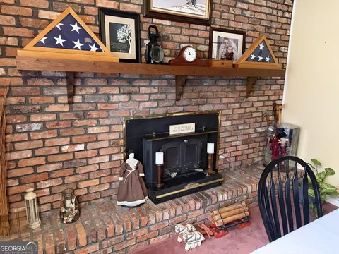 Dining - 223 Trinity Rd, Dublin, GA 31021 photo 3 of 5
