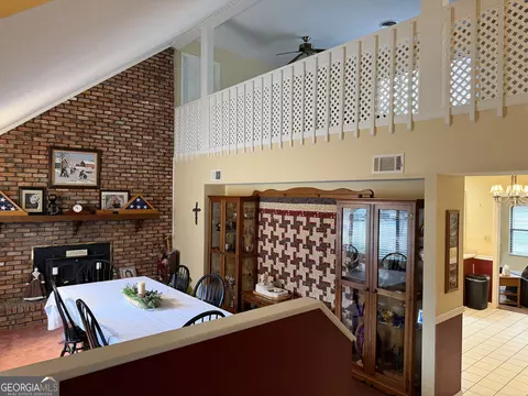 Dining - 223 Trinity Rd, Dublin, GA 31021 photo 4 of 5