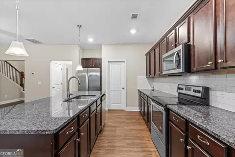 Kitchen - 269 Makenna Dr, Hampton, GA 30228 photo 2 of 2