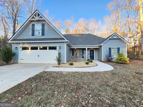 178 Waterview Dr, Lagrange, GA 30240