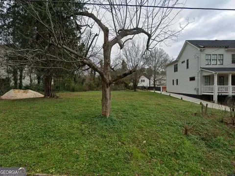 359 Marigna Ave, Scottdale, GA 30079