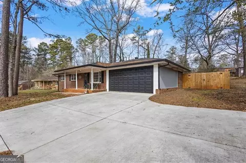 1590 Debbie Dr SW, Mableton, GA 30126