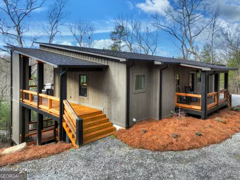 238 Hooch Holler Ln, Morganton, GA 30560
