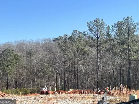 62 Root Dr #16, Newnan, GA 30263