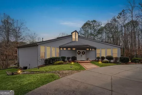 1695 Adams Dr SW, Atlanta, GA 30311