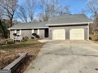 8323 Seven Oaks Dr, Jonesboro, GA 30236