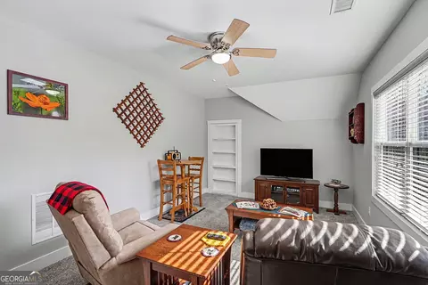 Living - 1505 Willis Rd, Barnesville, GA 30204 photo 2 of 2