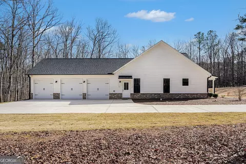 Exterior - 1505 Willis Rd, Barnesville, GA 30204 photo 4 of 9