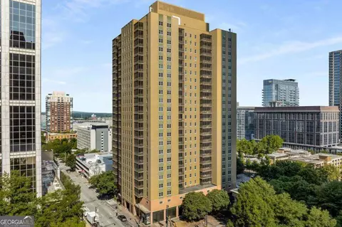 300 Peachtree St NE #9D, Atlanta, GA 30308