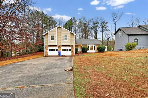 4586 High Gate Ln, Lithonia, GA 30038