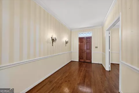 Entry Way - 1802 Pine Forest Cir, Dublin, GA 31021 photo 1 of 3