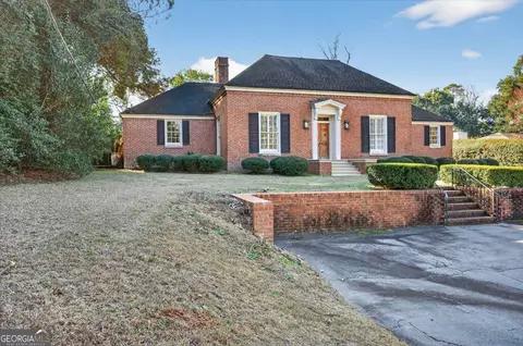 Exterior - 1802 Pine Forest Cir, Dublin, GA 31021 photo 2 of 11