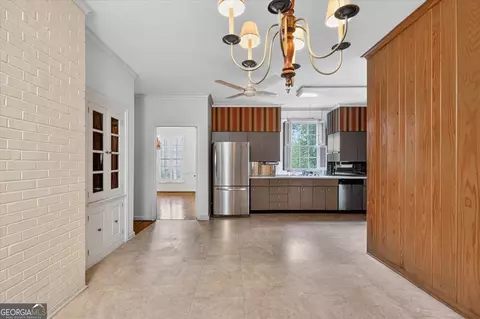Dining - 1802 Pine Forest Cir, Dublin, GA 31021 photo 1 of 2