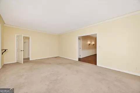 Living - 1802 Pine Forest Cir, Dublin, GA 31021 photo 5 of 6