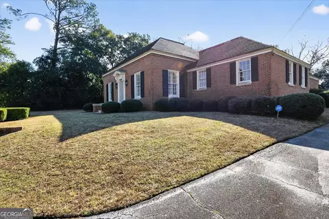 Exterior - 1802 Pine Forest Cir, Dublin, GA 31021 photo 5 of 11