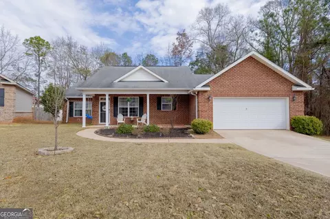 214 Mcvey Trl, Centerville, GA 31028