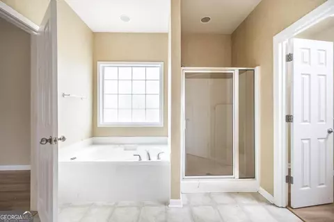 Bath - 509 Saint Marlo Dr, Centerville, GA 31028 photo 2 of 2