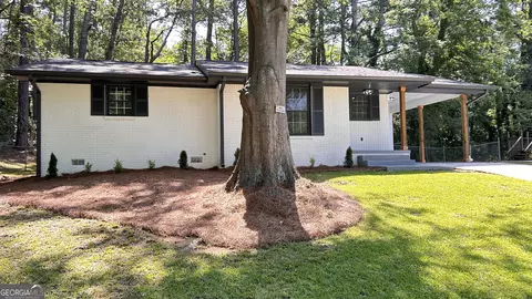 5324 Joan Of Arc Pl, Atlanta, GA 30349