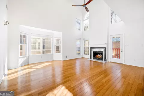 Living - 4054 Spring Cove Dr #0, Duluth, GA 30097 photo 2 of 7