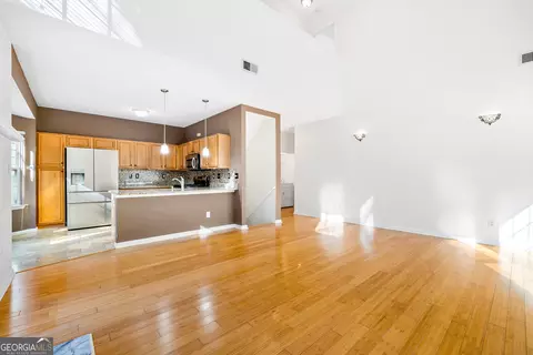 Living - 4054 Spring Cove Dr #0, Duluth, GA 30097 photo 6 of 7