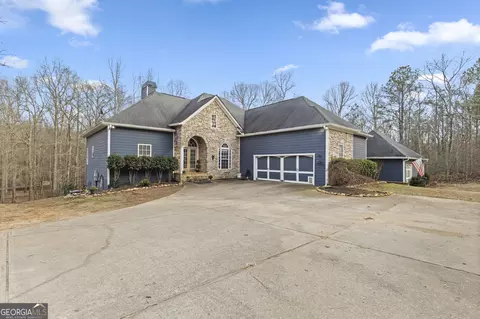 8399 E Carroll Rd, Whitesburg, GA 30185