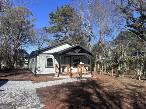 161 Cotton St, Commerce, GA 30529