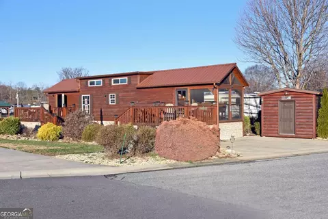 52 Foggy Mountain Rd, Blairsville, GA 30512