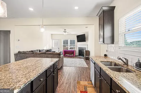 Kitchen - 11140 Cornerstone Ln, Hampton, GA 30228 photo 2 of 2