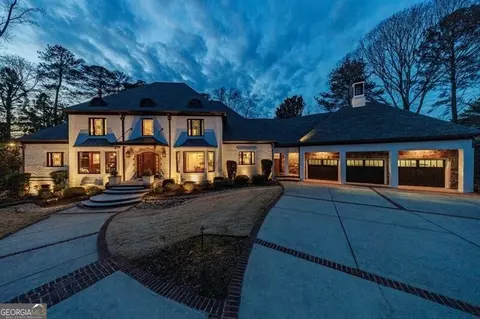 4500 Powers Ferry Rd, Atlanta, GA 30327